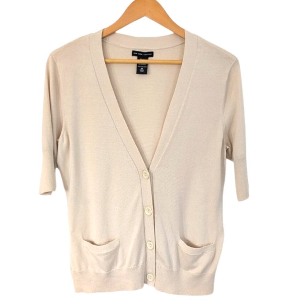 New York & Company Silk Blend Women's Short Sleeve Knit Top Beige Size M